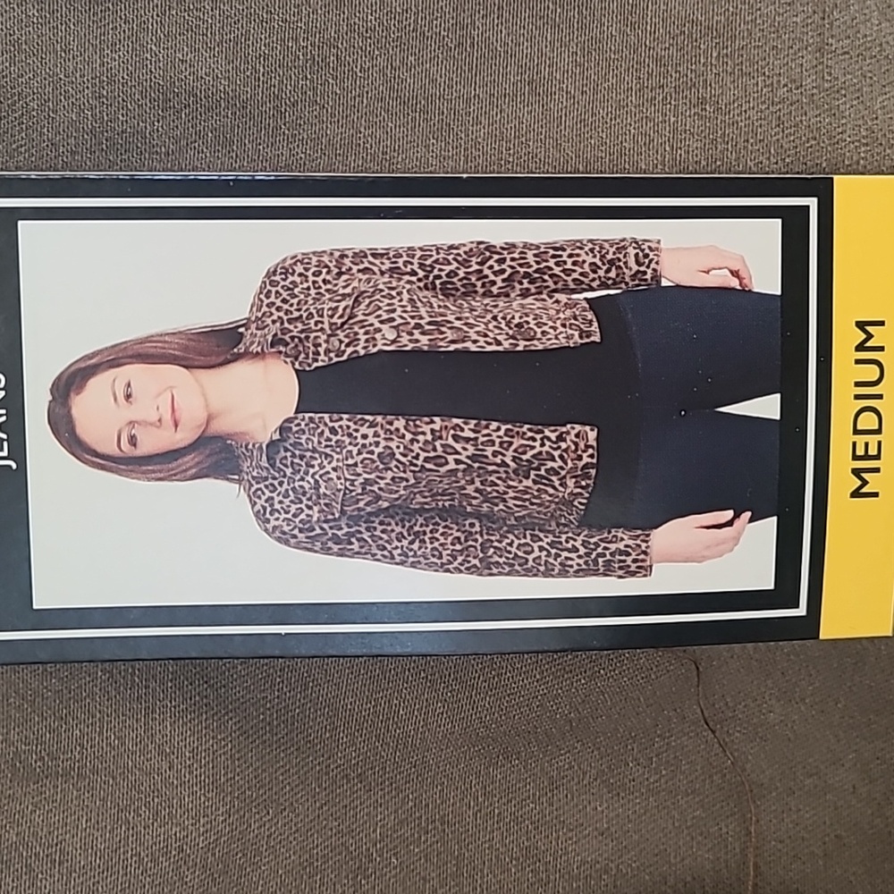 Med Nine West LEOPARD jacket NWT